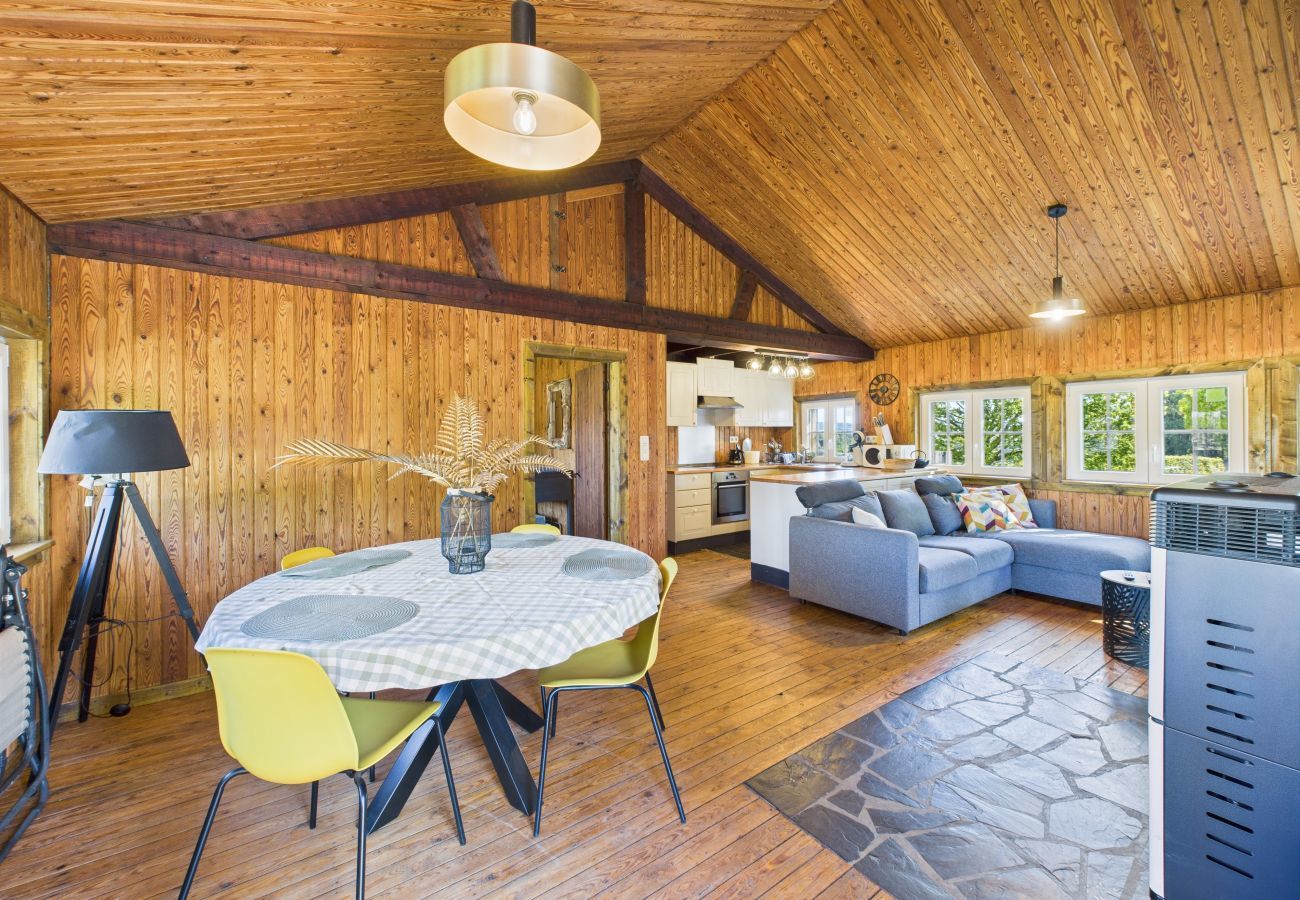 Chalet in Hatrival - Le P'ti Prins by Lisby
