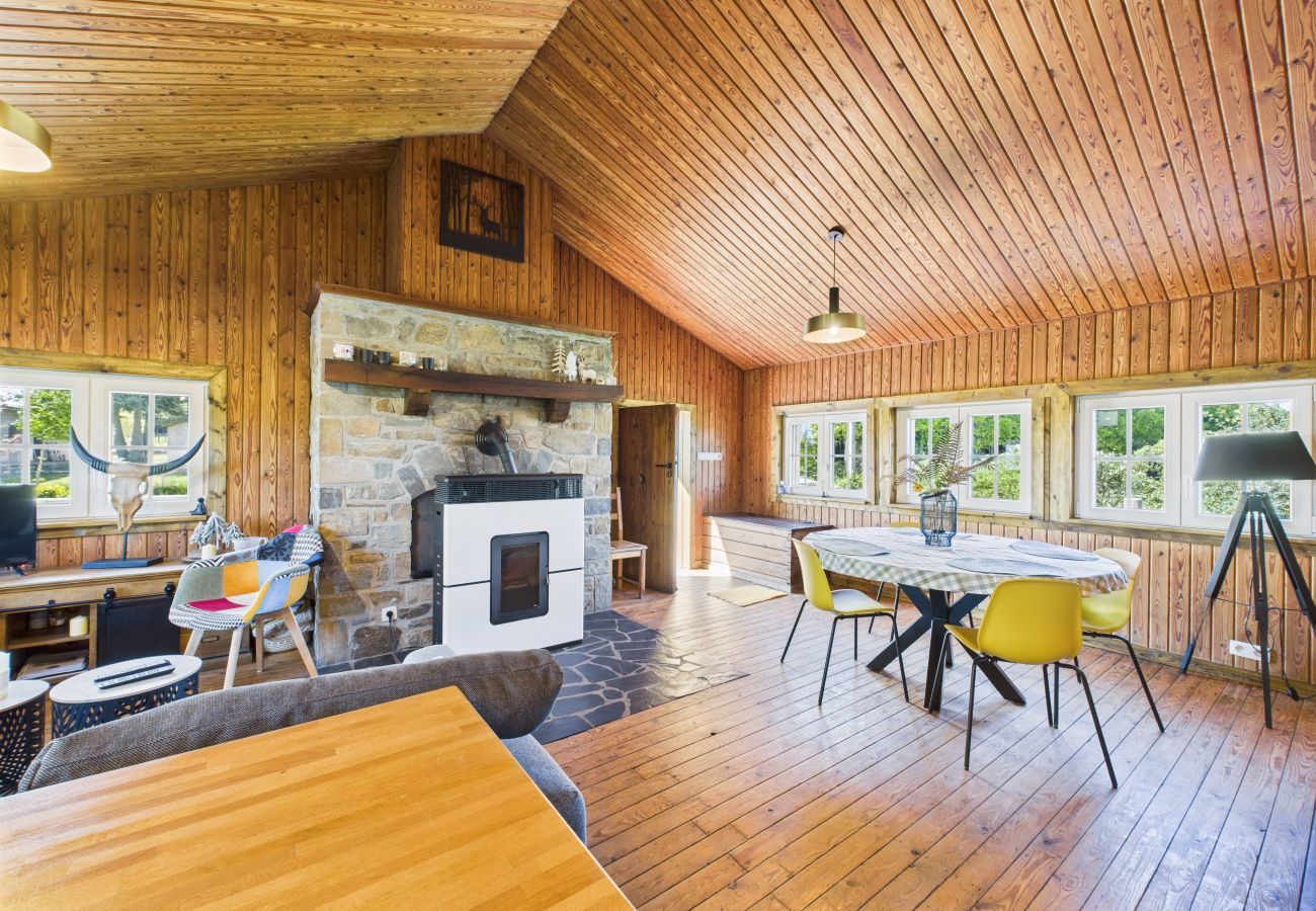 Chalet in Hatrival - Le P'ti Prins by Lisby