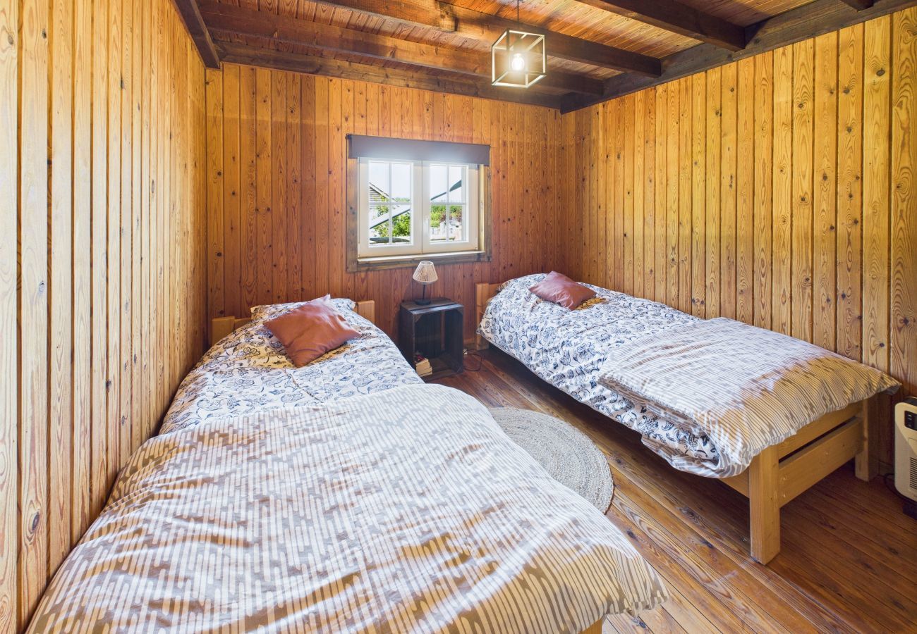Chalet in Hatrival - Le P'ti Prins by Lisby
