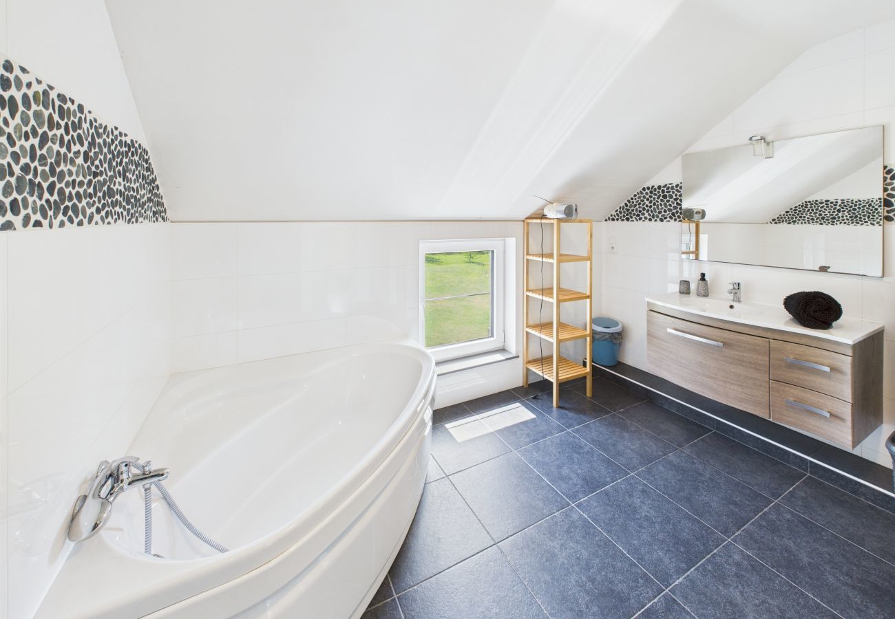 Casa en Neufchâteau - Gîte Charmant en Ardenne !