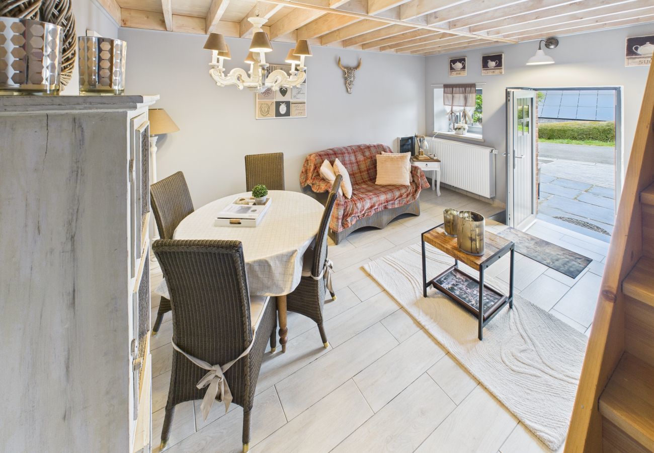 Maison mitoyenne à Opont - La Bergerie Romantique